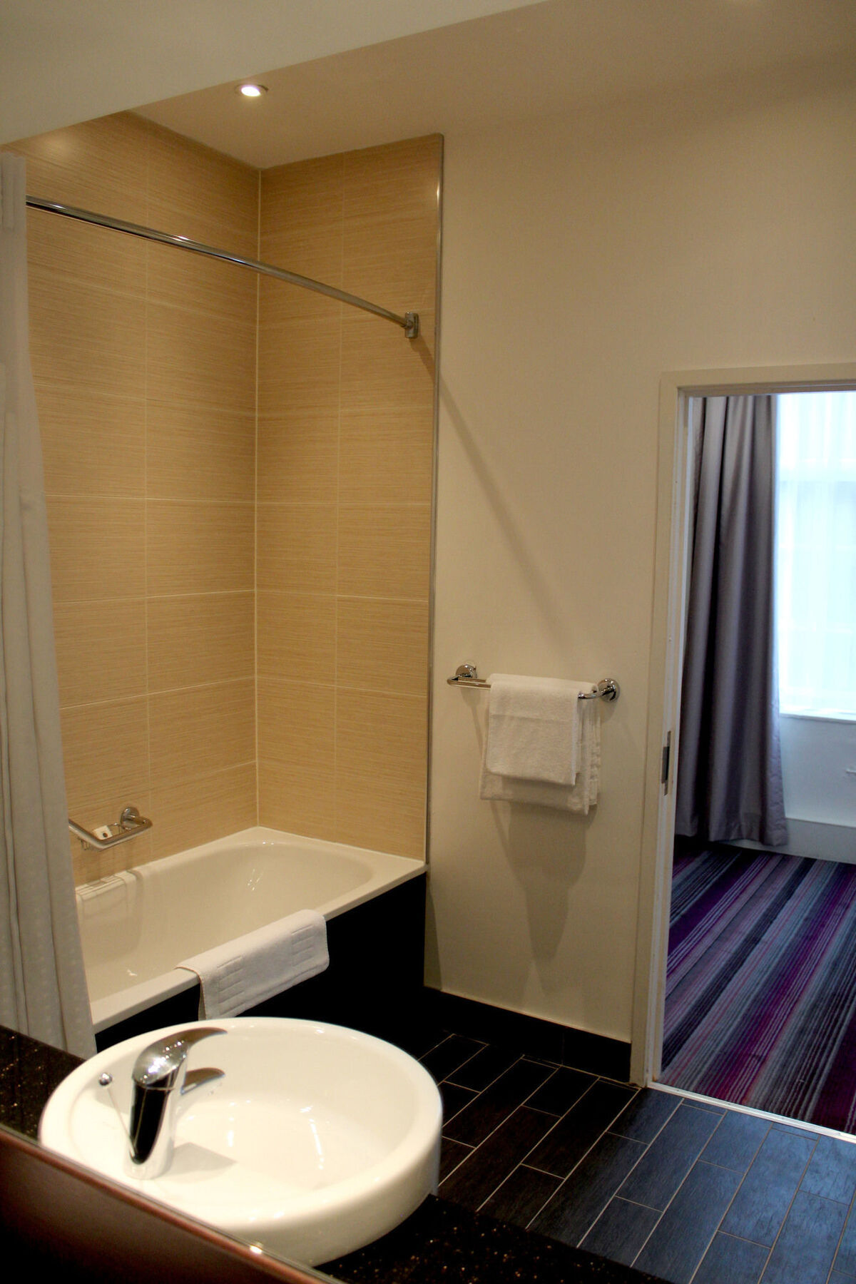 Darlington-a1 By Ihg Hotel 4*